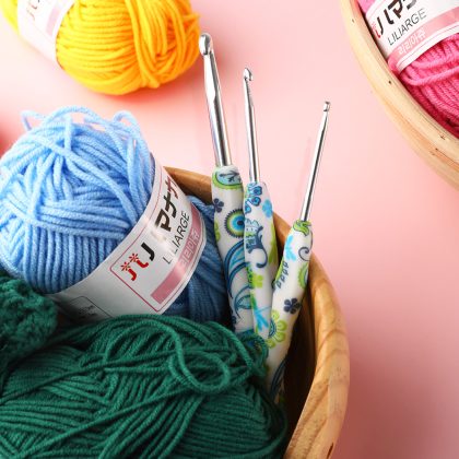 3PCS Plastic & Aluminum Crochet Hooks  Knitting Needles Accessories
